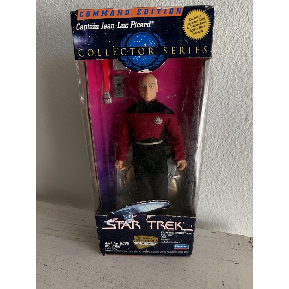 Star Trek The Next‎ Generation Command Edition Captain Jean-Luc Picard 9" Figure